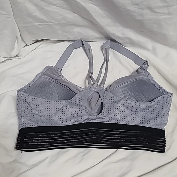 Victoria's Secret athletic lightweight sports bra 32d - Picture 2 of 3